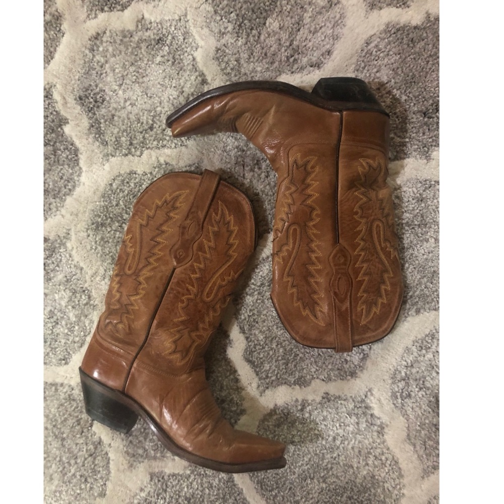 Old West Distressed Leather Cowgirl Boots
